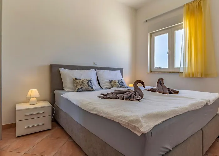 Rok 3 By Interhome Apartment Pula