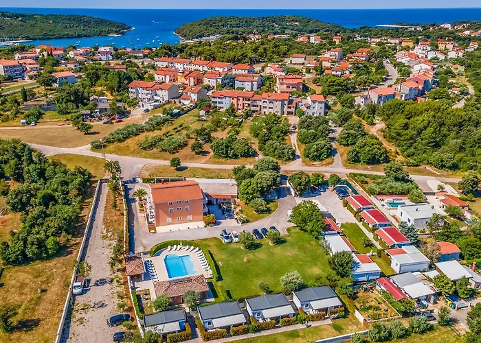 Rok 3 By Interhome Pula